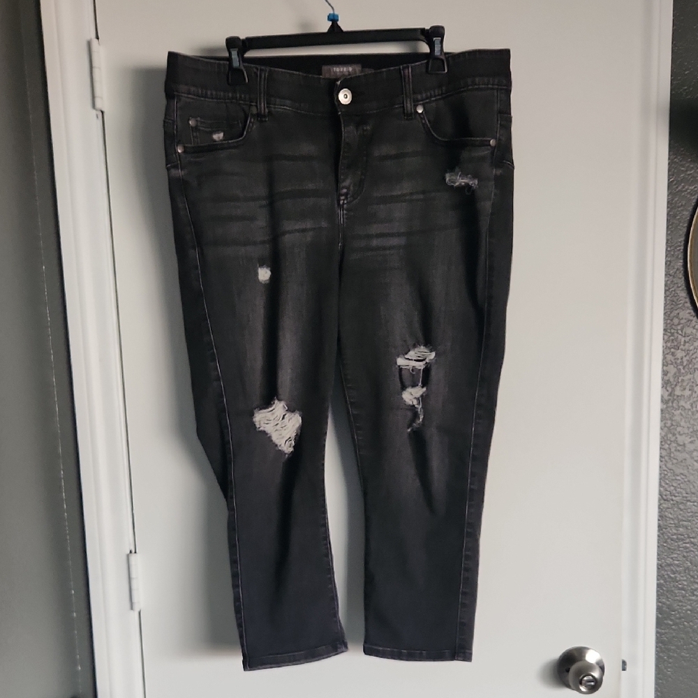 Torrid Charcoal Distressed Cropped Jeans